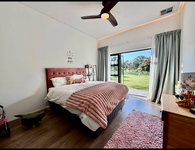 10,080M² SMALLHOLDING FOR SALE IN MORNING STAR